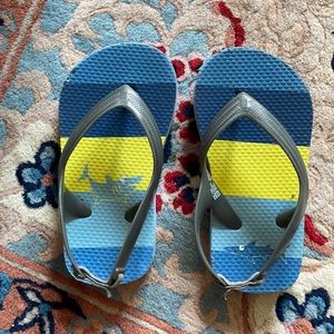 GAP SHARK FLIP FLOP 🦈🩴